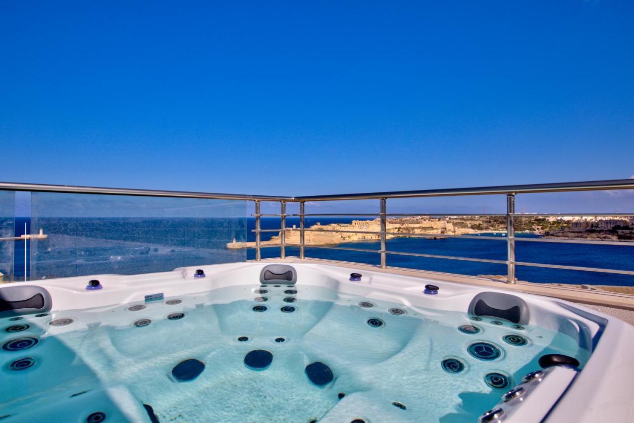 Valletta Luxury 4-Bedroom Duplex With Stunning Sea Views Private Terrace And Jacuzzi Экстерьер фото