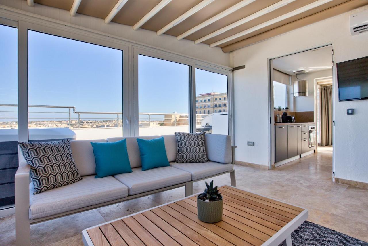 Valletta Luxury 4-Bedroom Duplex With Stunning Sea Views Private Terrace And Jacuzzi Экстерьер фото